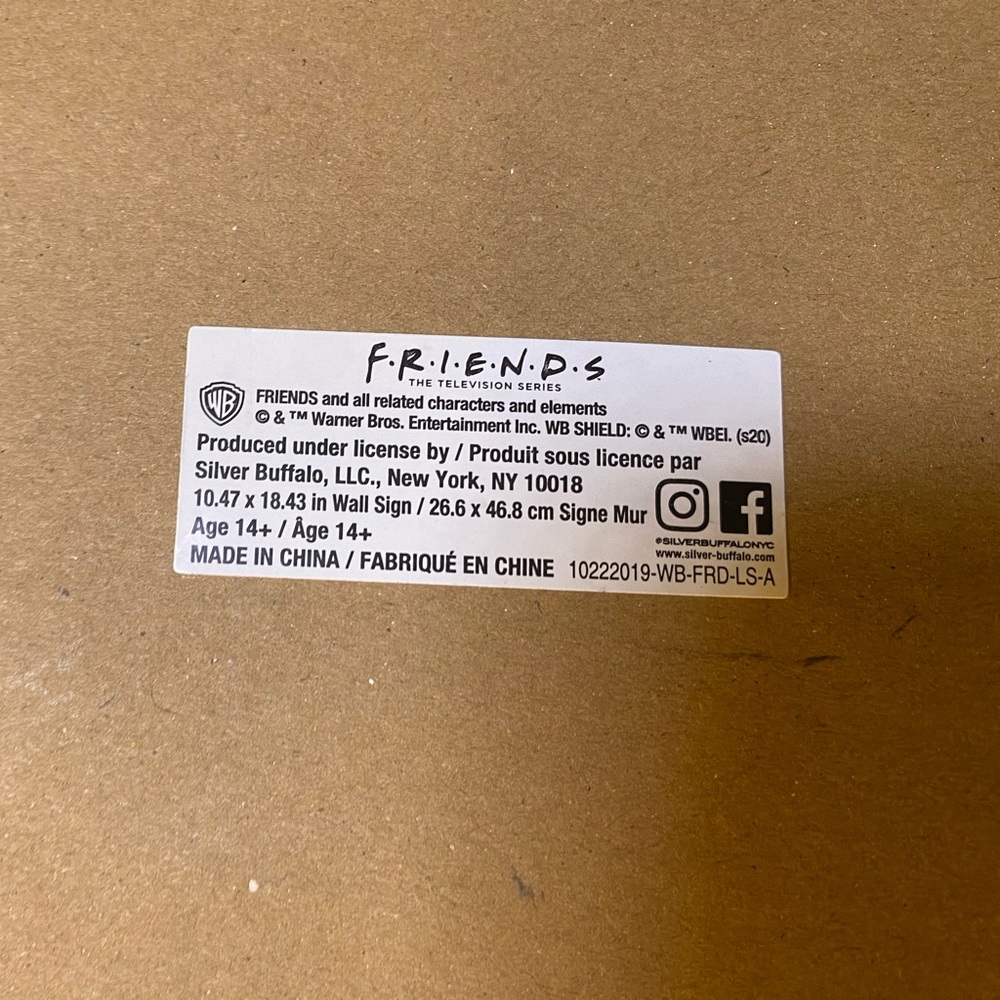 Friends Wooden Sign - Picture 4 of 6